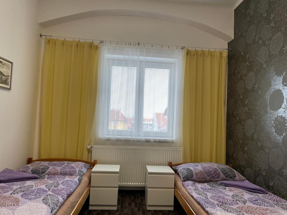 Cetnicka Stanice Hluboka Hluboka nad Vltavou Luaran gambar