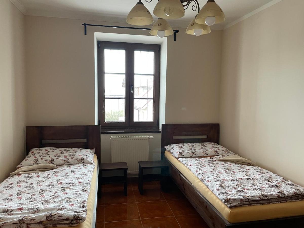 Cetnicka Stanice Hluboka Hluboka nad Vltavou Luaran gambar