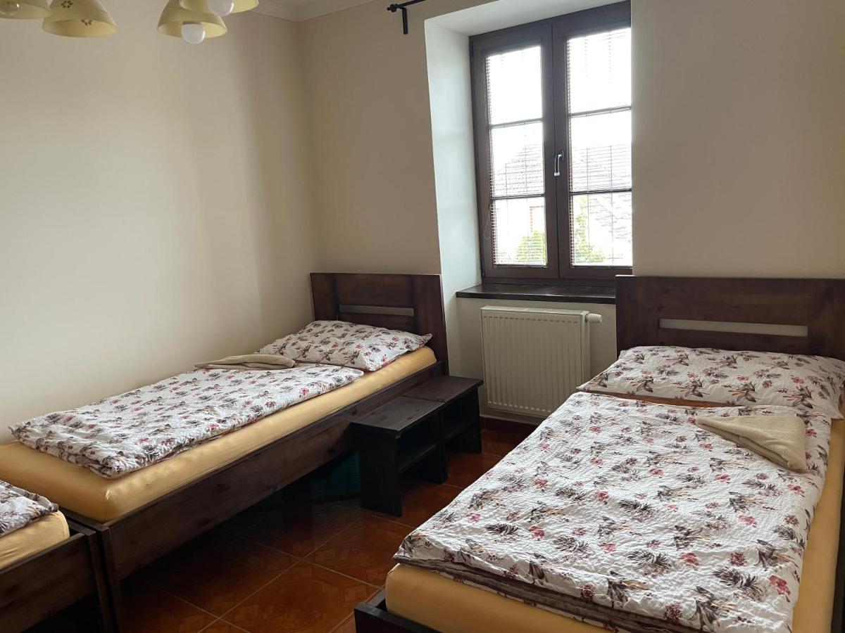 Cetnicka Stanice Hluboka Hluboka nad Vltavou Luaran gambar